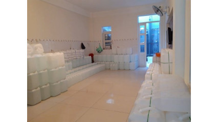 Mua nước cất châm bình ắc quy, châm bình ắc quy xe nâng Mua nước cất châm bình ắc quy, châm bình ắc quy xe nâng