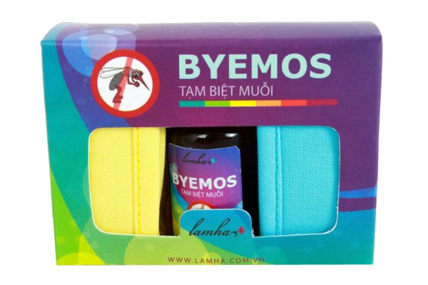 Bộ 2 vòng tay và tinh dầu chống muỗi (vàng - xanh) Byemos